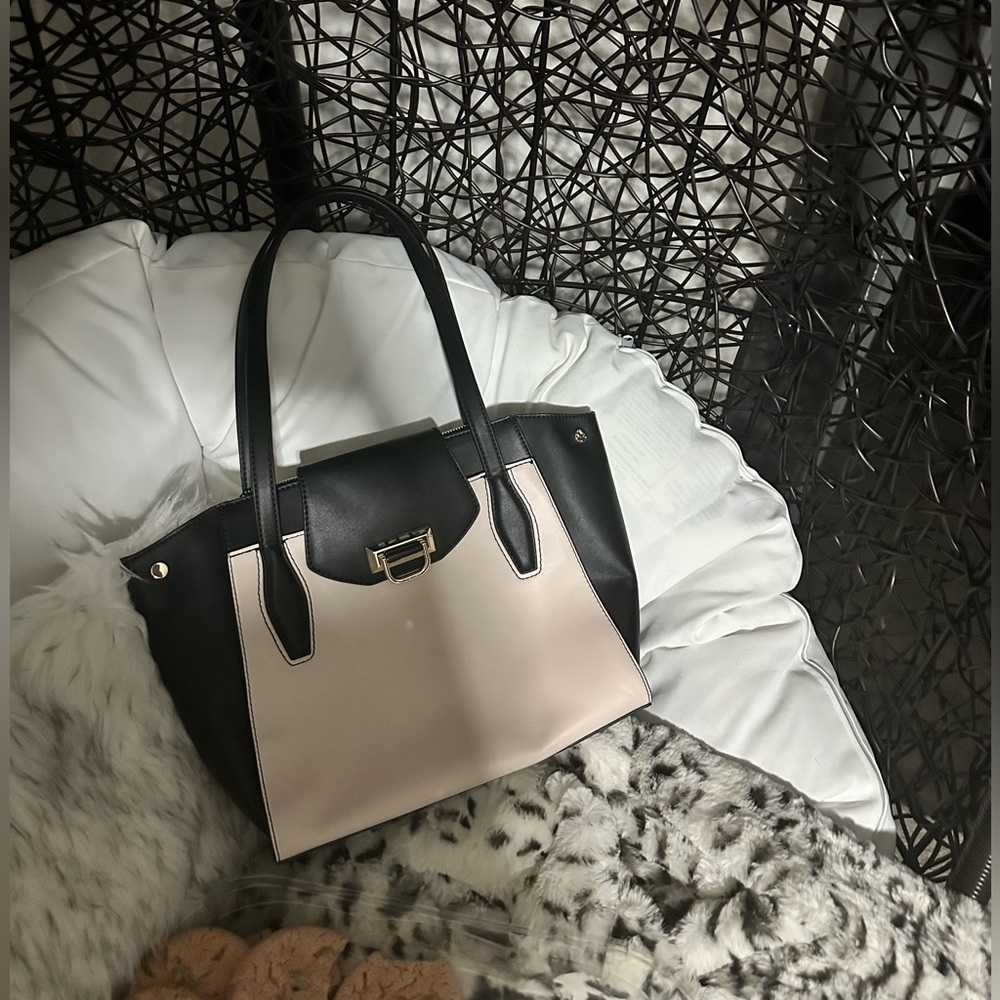 nine west two toned bag